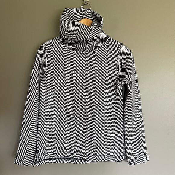 J. Crew Long Sleeve Funnelneck Pullover Black White Herringbone Sz XS Turtleneck - Picture 6 of 16